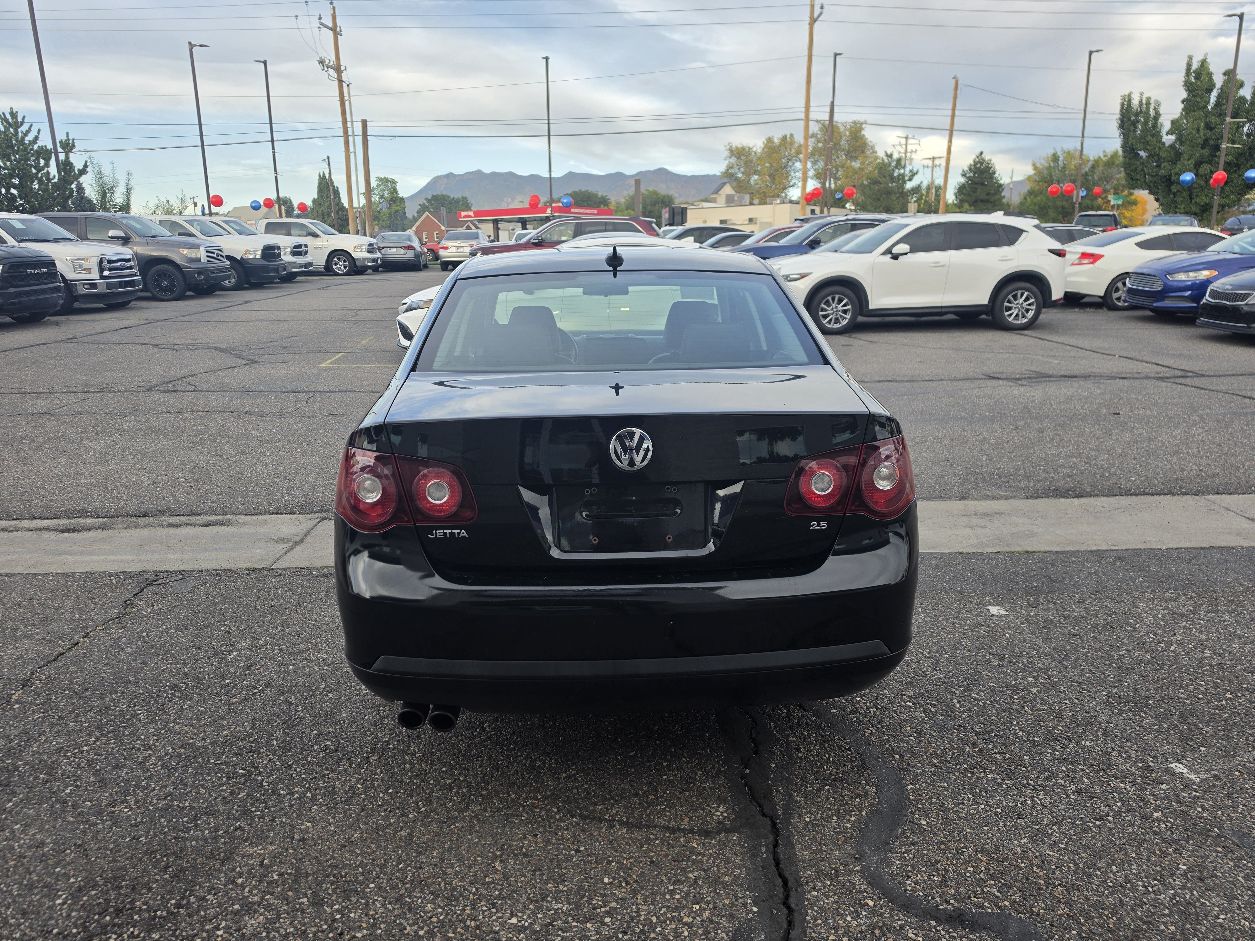 Used 2010 Volkswagen Jetta SE FWD image 28