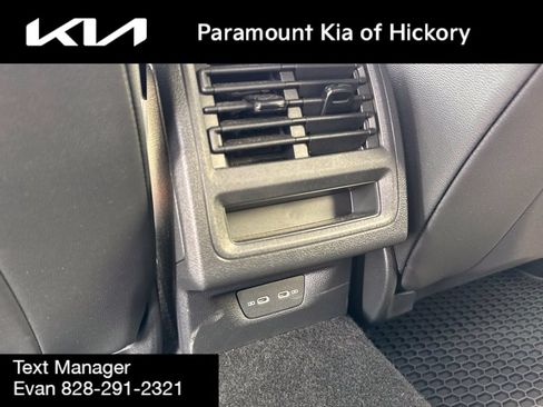 Used 2022 Volkswagen GTI SE FWD image 15
