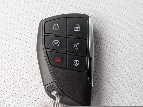 New 2026 Chevrolet Suburban Premier image 31