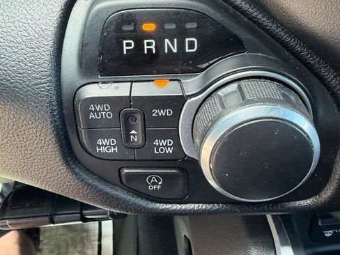 Used 2019 RAM 1500 Big Horn AWD/4WD image 18