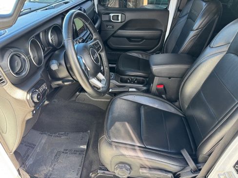 Used 2021 Jeep Wrangler Unlimited Sahara w/ Cold Weather Group image 27