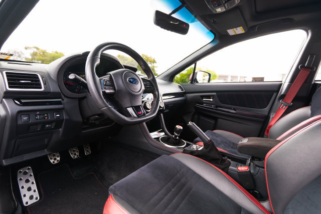 Used 2019 Subaru WRX STI Limited w/ Popular Package #1 AWD/4WD image 4