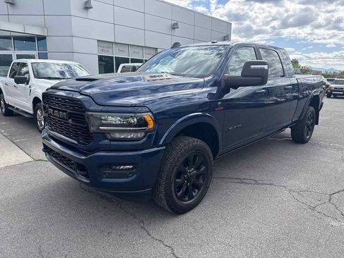 Used 2023 RAM 2500 Limited AWD/4WD image 2