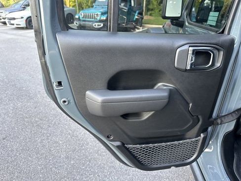 New 2025 Jeep Gladiator Mojave w/ Steel Bumper Group image 20