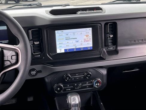 Used 2021 Ford Bronco 4-Door AWD/4WD image 18