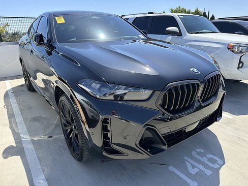 Used 2026 BMW X6 xDrive40i w/ Premium Package AWD/4WD image 2