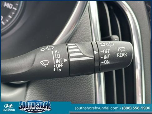 Used 2024 Chevrolet Equinox LT AWD/4WD image 26