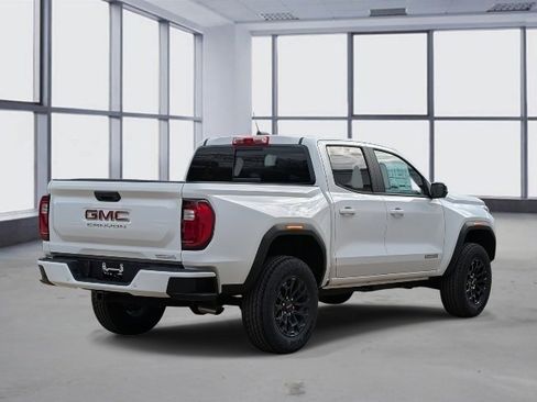 New 2026 GMC Canyon Elevation w/ Convenience Package image 3