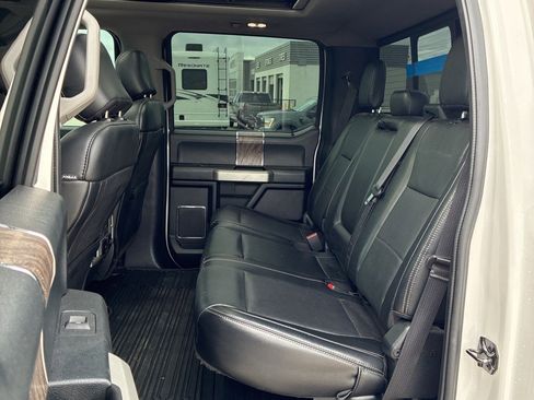 Used 2019 Ford F250 Lariat w/ Lariat Ultimate Package image 6