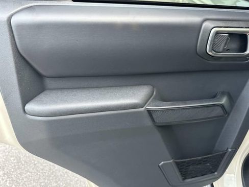 New 2025 Ford Bronco Badlands image 22