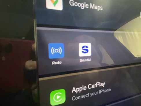 Used 2025 Volvo XC40 B5 Core image 20