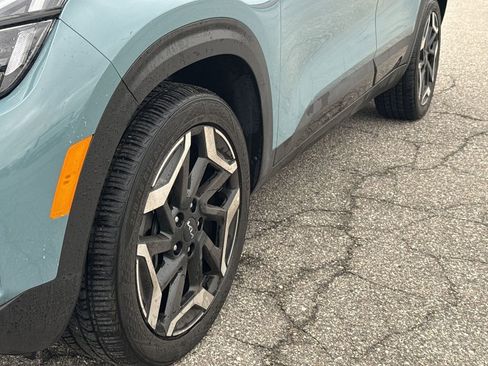 Used 2024 Kia Seltos SX image 18