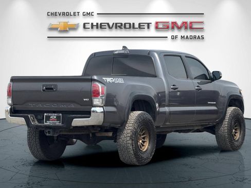 Used 2021 Toyota Tacoma TRD Off-Road AWD/4WD image 3