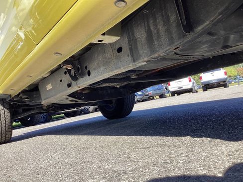 Used 2023 GMC Canyon Elevation w/ Convenience Package image 16