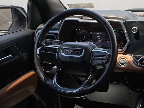 Used 2024 GMC Canyon AT4 w/ Technology Package AWD/4WD image 18