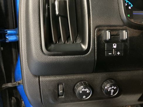 Used 2022 Chevrolet Colorado ZR2 AWD/4WD image 14