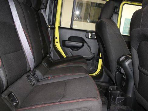 Used 2023 Jeep Gladiator Rubicon AWD/4WD image 27