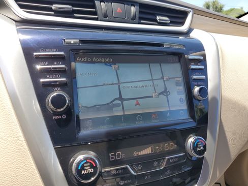 Used 2016 Nissan Murano SV image 16