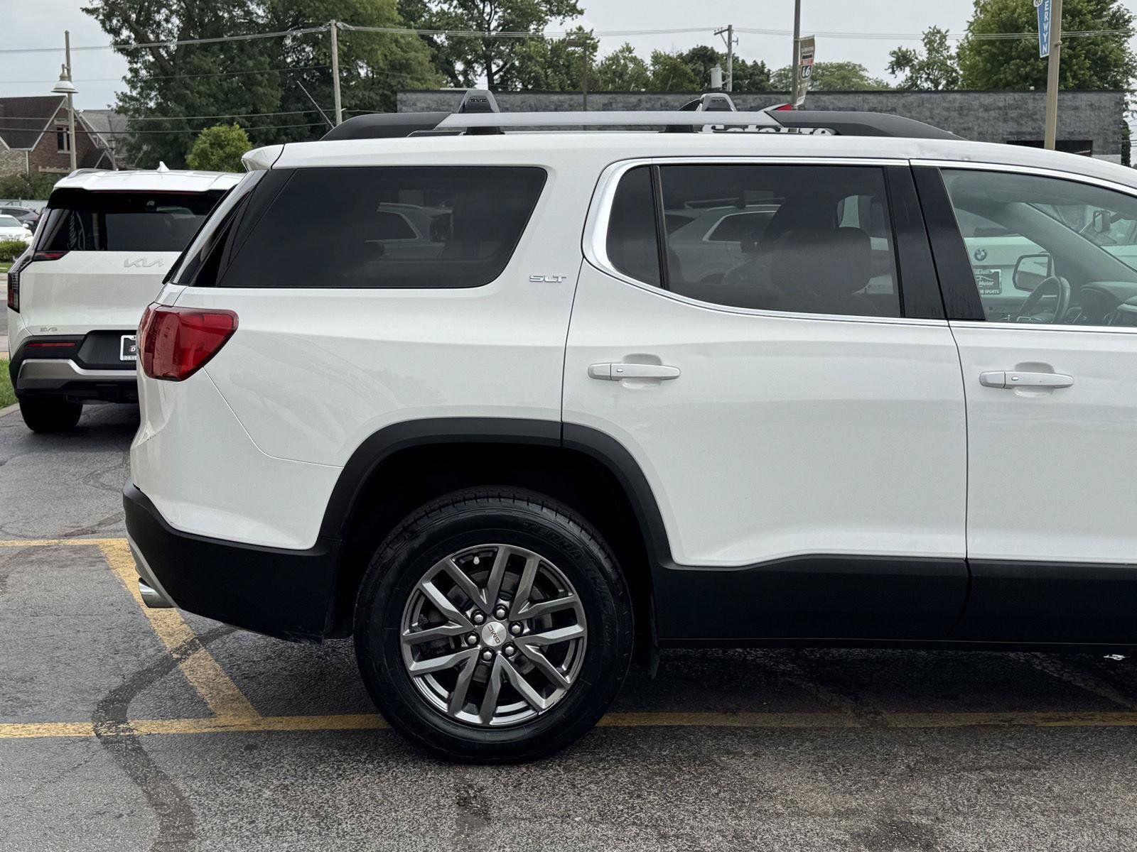 Used 2019 GMC Acadia SLT FWD image 13