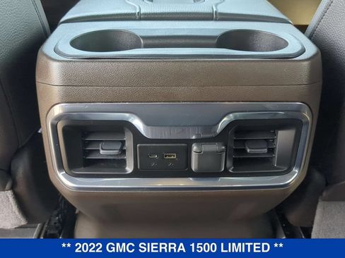 Used 2022 GMC Sierra 1500 Denali w/ Denali Premium Package AWD/4WD image 18