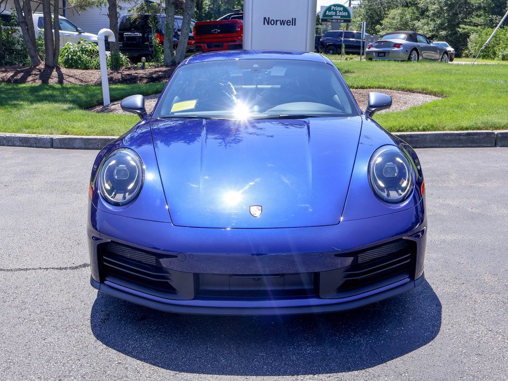 Certified 2025 Porsche 911 Carrera T RWD image 30