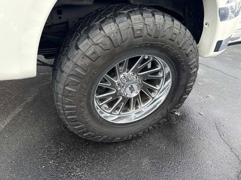 Used 2022 Ford F350 Platinum w/ FX4 Off-Road Package image 12