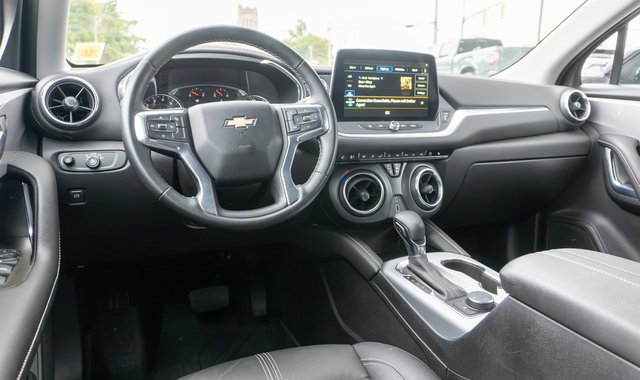Used 2024 Chevrolet Blazer LT w/ Midnight/Sport Edition AWD/4WD image 13