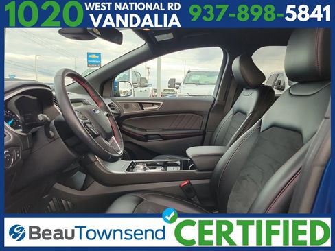 Certified 2020 Ford Edge ST-Line w/ Cold Weather Package image 17
