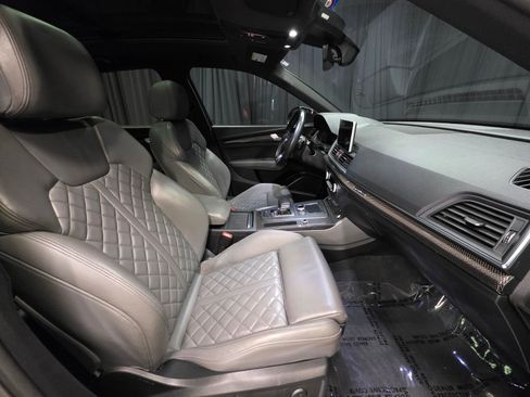 Used 2020 Audi SQ5 Premium Plus w/ Premium Plus Package image 37