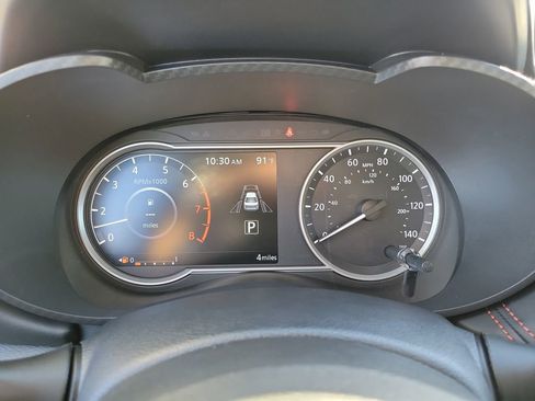 New 2025 Nissan Versa SR w/ Trunk Package image 10