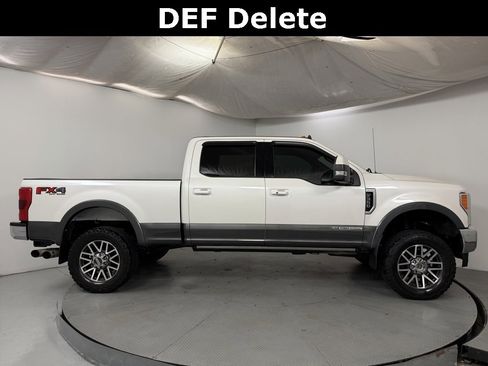 Used 2019 Ford F350 Lariat w/ Lariat Ultimate Package image 5