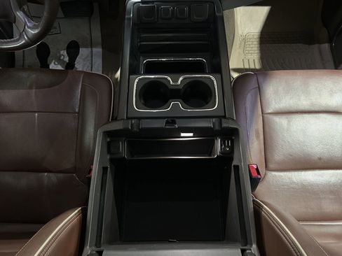 Used 2015 Chevrolet Silverado 1500 High Country w/ High Country Premium Package image 36