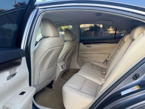 Used 2013 Lexus ES 350 ES 350 Sedan 4D image 12