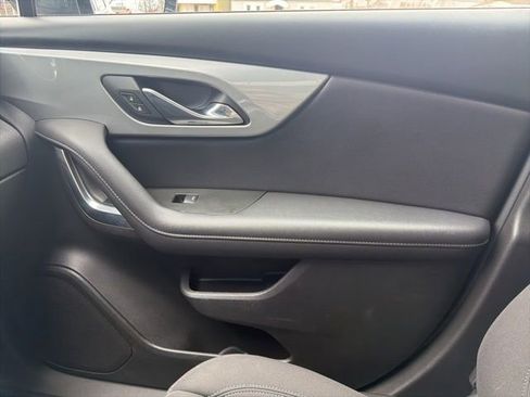 Used 2021 Chevrolet Blazer LT image 25