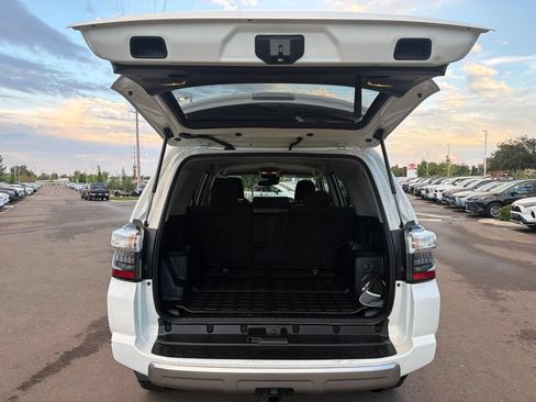 Used 2023 Toyota 4Runner TRD Off-Road AWD/4WD image 17