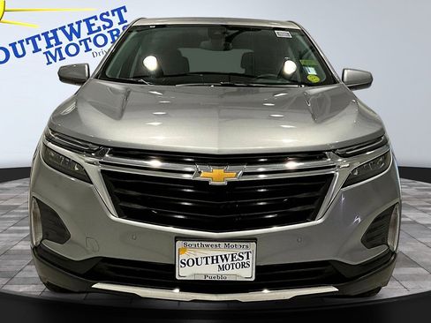 Used 2024 Chevrolet Equinox LT image 2