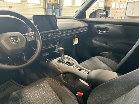 New 2026 Honda HR-V Sport image 4