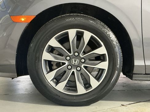 Used 2023 Honda Odyssey EX-L image 13