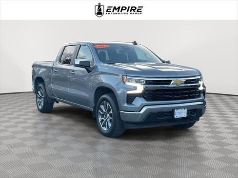 Used 2025 Chevrolet Silverado 1500 LT image 1