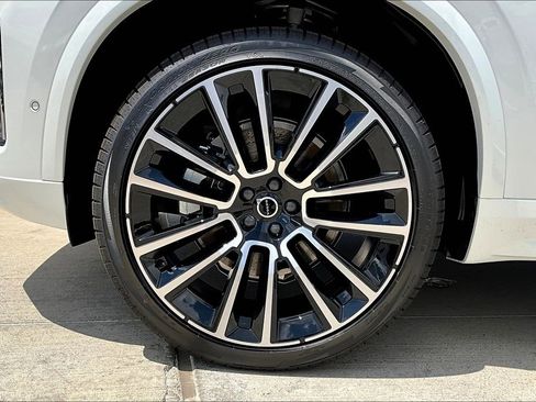 New 2026 Volvo XC90 B6 Ultra w/ Protection Package Premier image 25