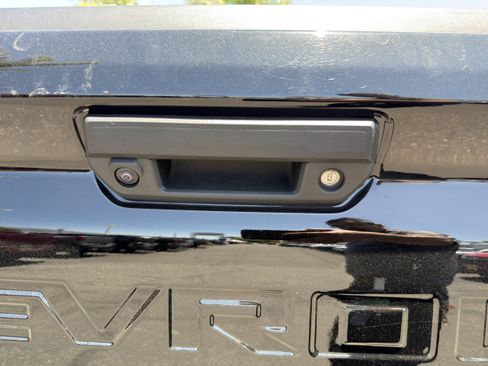 Used 2026 Chevrolet Colorado LT RWD image 15