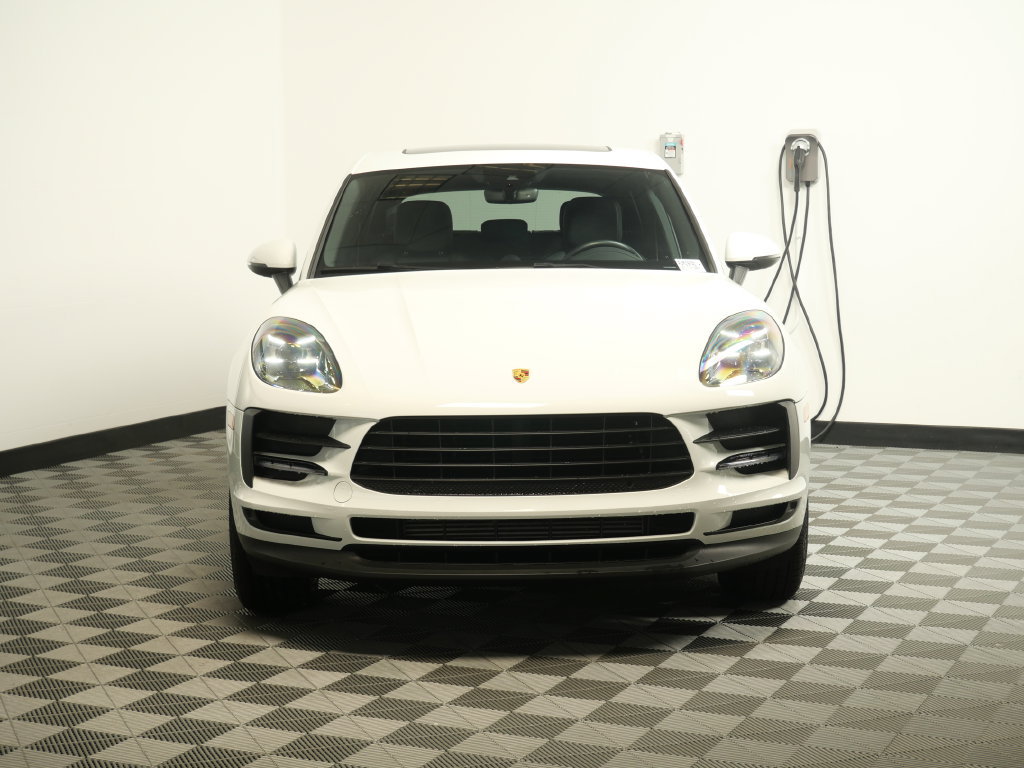 Used 2021 Porsche Macan AWD/4WD image 2