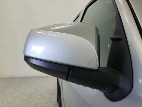 Used 2023 Toyota Tacoma SR AWD/4WD image 18