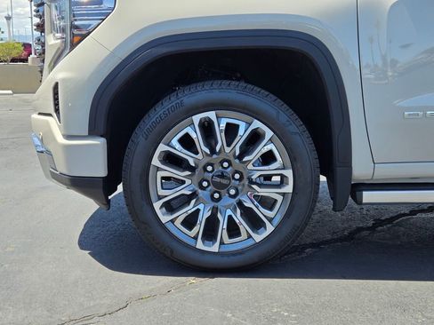 New 2026 GMC Sierra 1500 Denali Ultimate AWD/4WD image 5