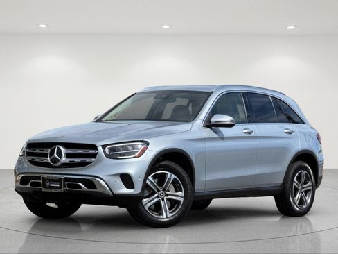 Used 2022 Mercedes-Benz GLC 300 4MATIC image 2