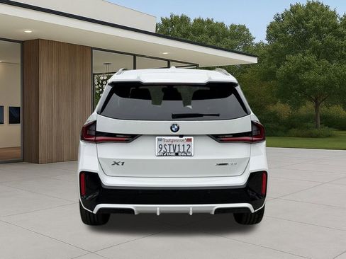 Used 2025 BMW X1 xDrive28i w/ Premium Package image 10