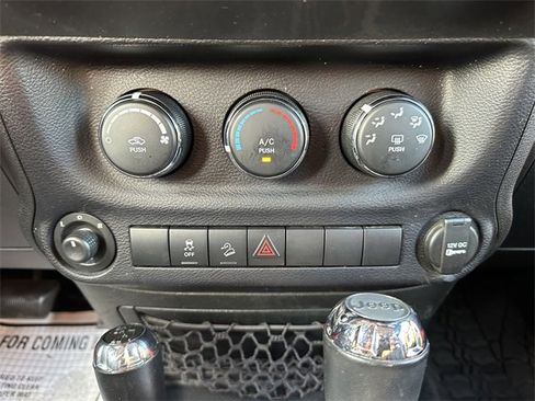 Used 2015 Jeep Wrangler Unlimited Sport w/ Quick Order Package 24S image 20