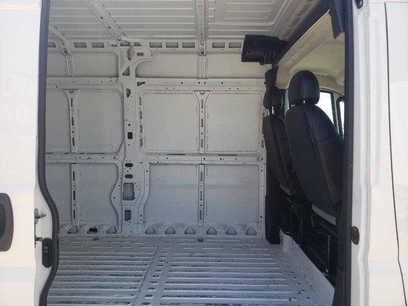 Used 2023 RAM ProMaster 2500 FWD image 11