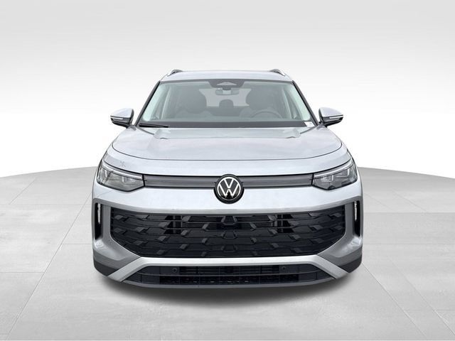 Used 2026 Volkswagen Tiguan S FWD image 8