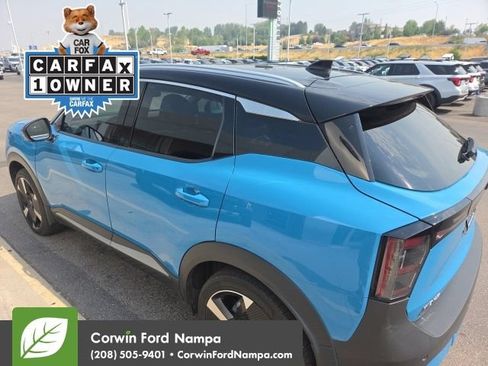 Used 2025 Nissan Kicks SR w/ SR Premium Package AWD/4WD image 6